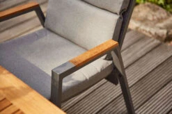 SIENA GARDEN Savona Sessel, Matt Graphit , Alu/FSC-Teak/Texfabric, 74x60x110 Cm, Verstellbare Rückenlehne, Inkl. Polster 13 SIENA GARDEN Savona Sessel, Matt Graphit , Alu/FSC-Teak/Texfabric, 74x60x110 Cm, Verstellbare Rückenlehne, Inkl. Polster -Aerocove Gartenlounge Geschaft 21993 4.jpg