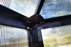 OUTFLEXX Gewächshaus, Schwarz, Alu/Polycarbonat, 309x355x272cm, Pulverbeschichtet 21 OUTFLEXX Gewächshaus, Schwarz, Alu/Polycarbonat, 309x355x272cm, Pulverbeschichtet -Aerocove Gartenlounge Geschaft 22275 13.jpg