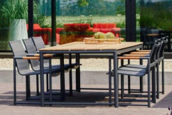 HARTMAN Fontaine Diningsessel, Anthrazit/schwarz, Alu/Teak, 63x59x86cm, FSC-Teak Armlehnen 6 HARTMAN Fontaine Diningsessel, Anthrazit/schwarz, Alu/Teak, 63x59x86cm, FSC-Teak Armlehnen -Aerocove Gartenlounge Geschaft 22437 1.jpg