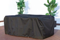OUTFLEXX Premium Abdeckhaube Für Esstischgarnituren, Schwarz, 178x124x83cm, Wasserbeständig 6 OUTFLEXX Premium Abdeckhaube Für Esstischgarnituren, Schwarz, 178x124x83cm, Wasserbeständig -Aerocove Gartenlounge Geschaft 3 7934.jpg