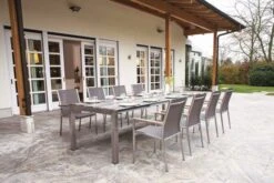 STERN Cardiff Stapelsessel, Silber/taupe, Edelstahl/Textil, Ca. 61x57x92 Cm, Armlehnen FSC-Teak -Aerocove Gartenlounge Geschaft 6 16497.jpg